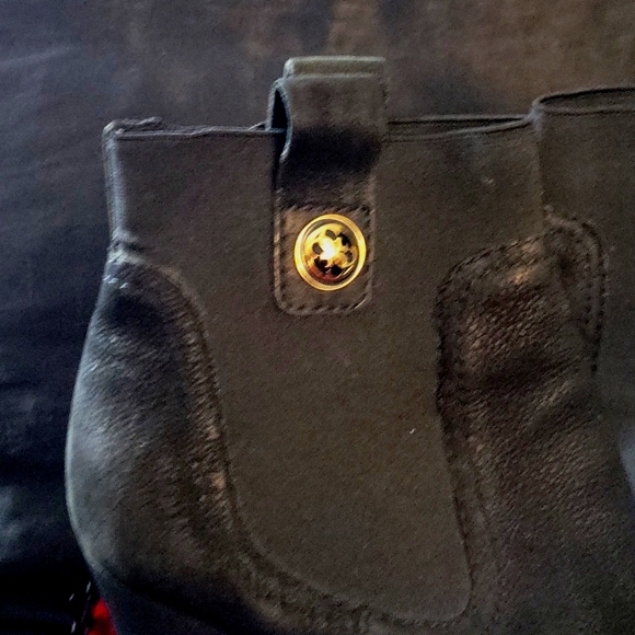 Black booties, guess, fashion, designer, travel, casual, party, women - Picture 2 of 8